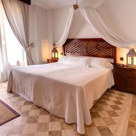 Hotel Boutique Reina Mora Granada Exteriör bild