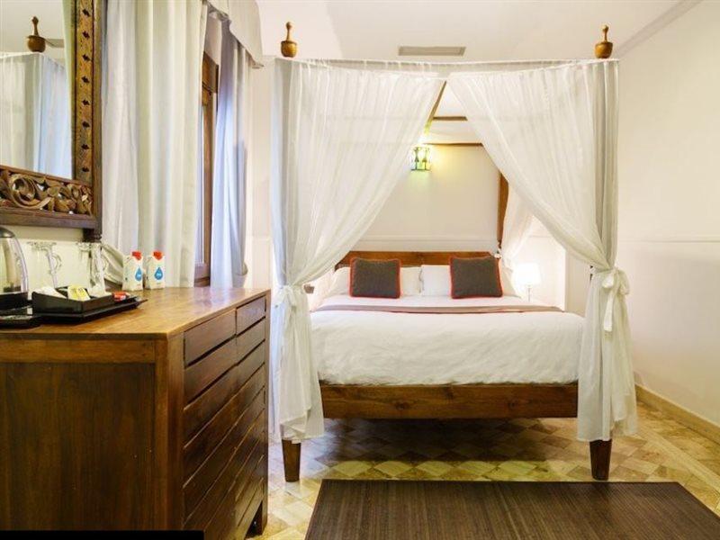 Hotel Boutique Reina Mora Granada Exteriör bild